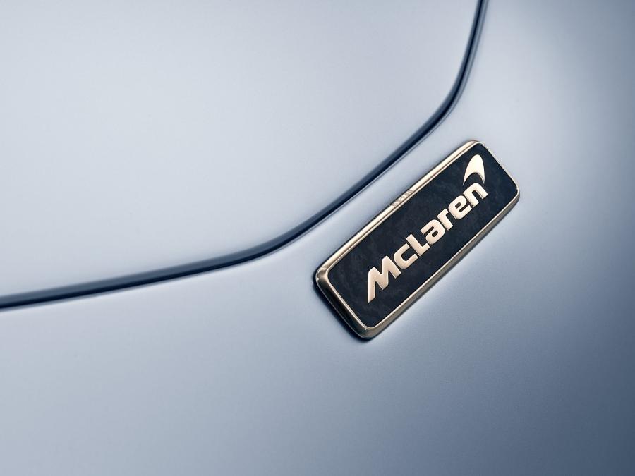 Логотип McLaren Speedtail 2018 года  (фото 17 из 23)